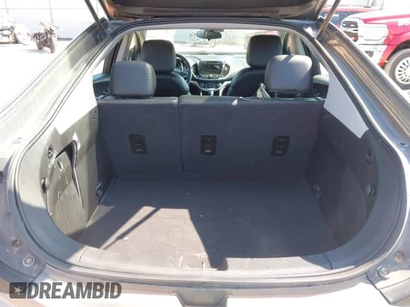 2017 Chevrolet Volt LT z VIN 1G1RA6S53HU178322, wystawiony jako IAAI lot #43347517 z przebiegiem 117 688 mil mil oraz . Historia ofert i sprzedaży dostępna na DreamBid. Obrazek 18.