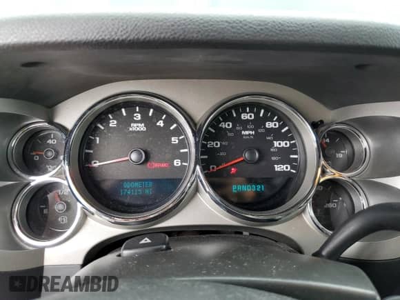 2007 Chevrolet Silverado 1500 1LT with VIN 3GCEC13J27G543962, listed as a Copart auction lot 86548945 with 174,113 mi miles and Clean title. Bid and sale history available at DreamBid. Image 9.