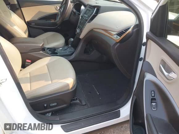 2014 Hyundai Santa Fe z VIN 5XYZU3LA3EG126890, wystawiony jako IAAI lot #42974858 z przebiegiem 103 129 mil mil oraz . Historia ofert i sprzedaży dostępna na DreamBid. Obrazek 5.