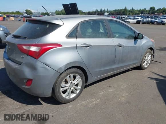 2015 Hyundai Elantra with VIN KMHD35LH6FU246118, listed as a IAAI auction lot 42425323 with Not provided miles and . Bid and sale history available at DreamBid. Image 4.