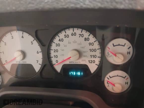 2007 Dodge 1500 SLT с VIN 1D7HU18267S134812, выставлен на аукционе IAAI как лот 42530204 с пробегом 173 181 миль миль и . История ставок и продаж доступна на DreamBid. Изображение 7.