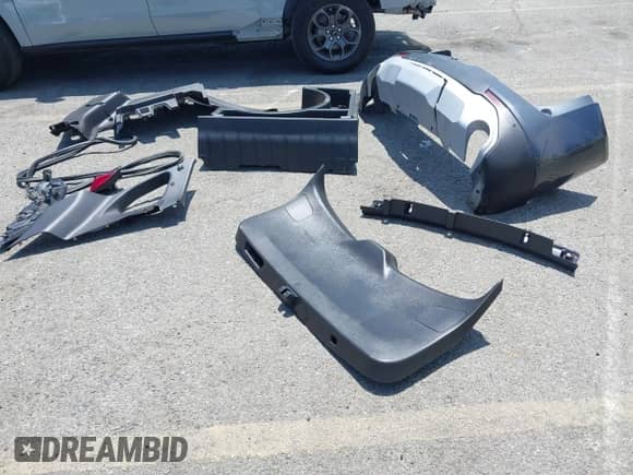 2021 Chevrolet Blazer LT z VIN 3GNKBCRSXMS563670, wystawiony jako IAAI lot #42788671 z przebiegiem 37 306 mil mil oraz . Historia ofert i sprzedaży dostępna na DreamBid. Obrazek 12.