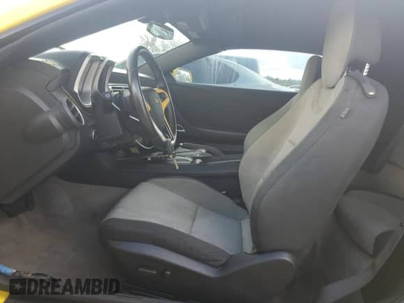 2015 Chevrolet Camaro LT z VIN 2G1FD3D38F9217789, wystawiony jako Copart lot #81092645 z przebiegiem Nie podano mil oraz Szkoda całkowita • Salvage title. Historia ofert i sprzedaży dostępna na DreamBid. Obrazek 7.