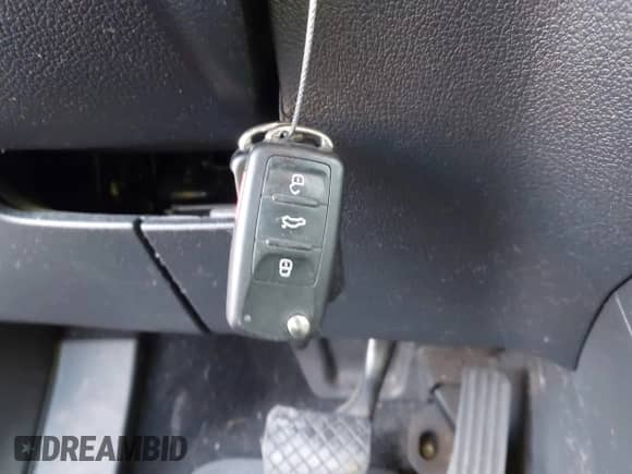 2015 Volkswagen Tiguan SEL с VIN WVGBV7AXXFW547258, выставлен на аукционе IAAI как лот 43497529 с пробегом 131 508 миль миль и . История ставок и продаж доступна на DreamBid. Изображение 11.