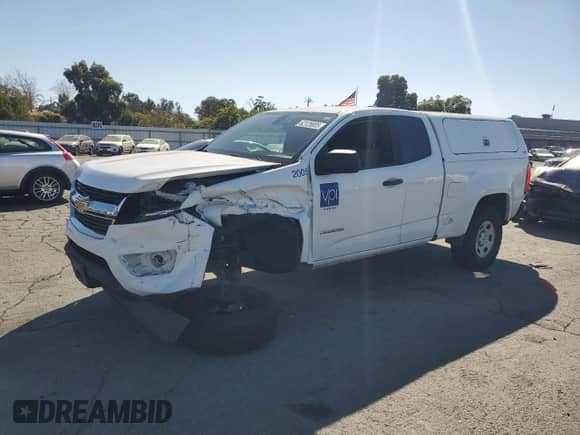 2020 Chevrolet Colorado 2WD Work Truck z VIN 1GCHSBEN6L1144020, wystawiony jako Copart lot #82125655 z przebiegiem 93 891 mil mil oraz Szkoda całkowita • Salvage title. Historia ofert i sprzedaży dostępna na DreamBid. Obrazek 1.