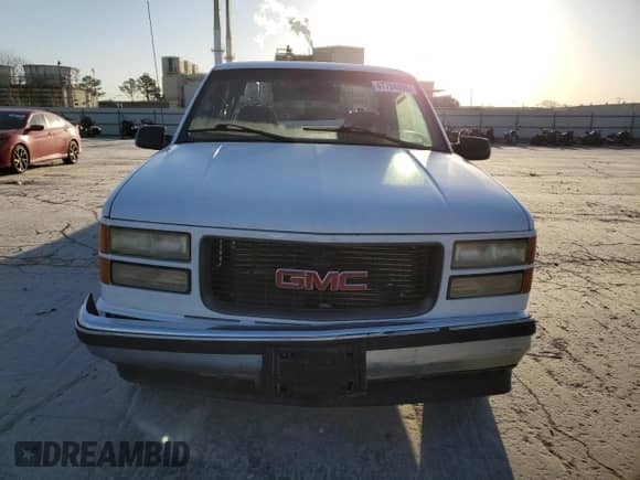 1997 GMC Sierra 1500 z VIN 2GTEC19R2V1564426, wystawiony jako Copart lot #47794895 z przebiegiem 183 142 mil mil oraz Szkoda całkowita • Salvage title. Historia ofert i sprzedaży dostępna na DreamBid. Obrazek 5.
