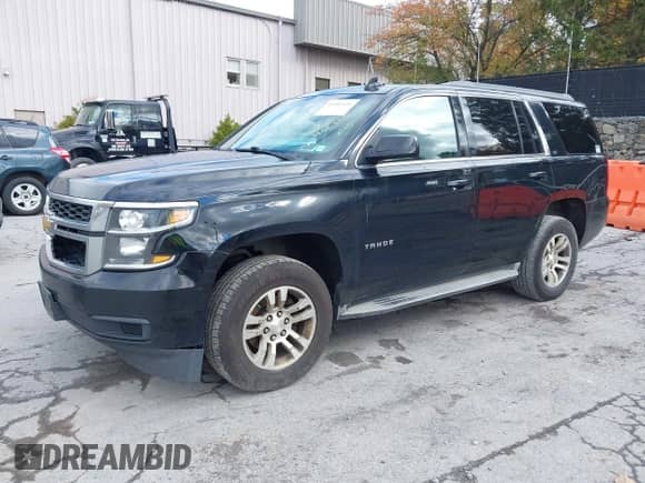 2015 Chevrolet Tahoe LS z VIN 1GNSKAKC6FR578745, wystawiony jako IAAI lot #43481431 z przebiegiem 452 330 mil mil oraz . Historia ofert i sprzedaży dostępna na DreamBid. Obrazek 2.