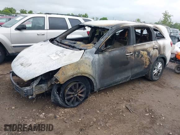 2019 Kia Sorento S z VIN 5XYPGDA55KG481081, wystawiony jako IAAI lot #42356260 z przebiegiem Nie podano mil oraz . Historia ofert i sprzedaży dostępna na DreamBid. Obrazek 2.