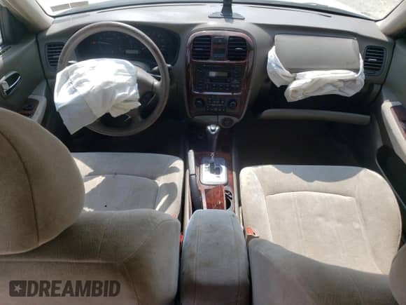 2002 Hyundai Sonata GLS z VIN KMHWF35H82A531450, wystawiony jako Copart lot #60841305 z przebiegiem 181 465 mil mil oraz Szkoda całkowita • Salvage title. Historia ofert i sprzedaży dostępna na DreamBid. Obrazek 8.