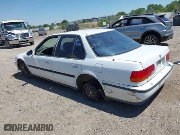 1993 Honda Accord with VIN 1HGCB7670PA046289, listed as a IAAI auction lot 42659778 with 160,999 mi miles and . Bid and sale history available at DreamBid. Image 3.