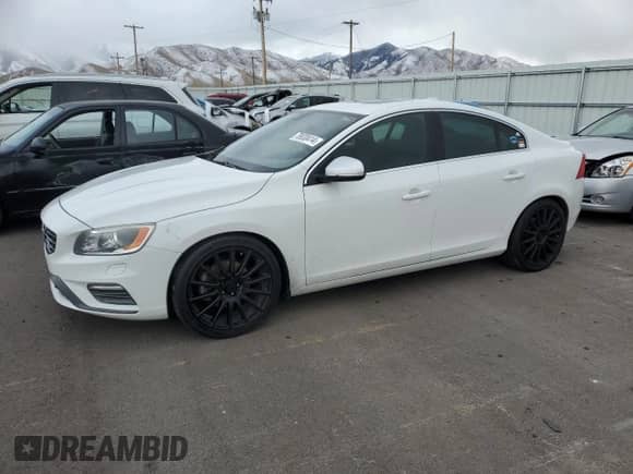 2016 Volvo S60 T5 Drive-E R-Design Special Edition с VIN YV126MFP7G2395371, выставлен на аукционе Copart как лот 78830414 с пробегом 111 610 миль миль и Списание • Salvage title. История ставок и продаж доступна на DreamBid. Изображение 1.
