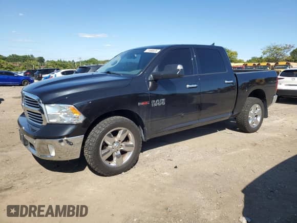 2018 Ram 1500 Big Horn z VIN 1C6RR7LM5JS335918, wystawiony jako Copart lot #71468025 z przebiegiem 70 600 mil mil oraz Czysty tytuł • Clean title. Historia ofert i sprzedaży dostępna na DreamBid. Obrazek 1.