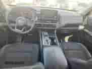 2022 Nissan Pathfinder S z VIN 5N1DR3AA9NC209416, wystawiony jako Copart lot #84649145 z przebiegiem 148 141 mil mil oraz Szkoda całkowita • Salvage title. Historia ofert i sprzedaży dostępna na DreamBid. Obrazek 8.