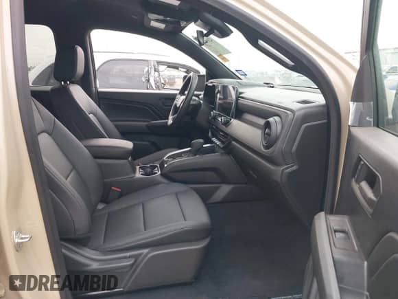 2024 Chevrolet Colorado 2WD Work Truck with VIN 1GCGSBEC0R1247243, listed as a IAAI auction lot 42096444 with 6,966 mi miles and . Bid and sale history available at DreamBid. Image 5.