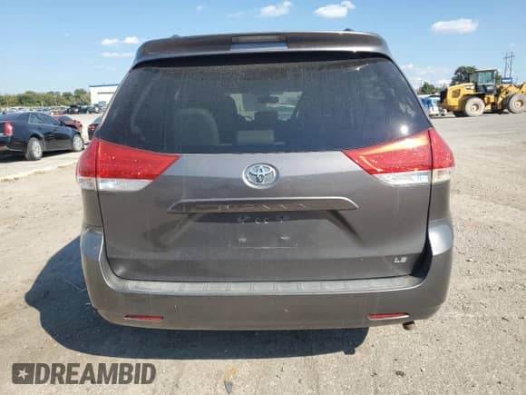 2014 Toyota Sienna LE with VIN 5TDKK3DC2ES471015, listed as a Copart auction lot 85563225 with 188,465 mi miles and Clean title. Bid and sale history available at DreamBid. Image 6.