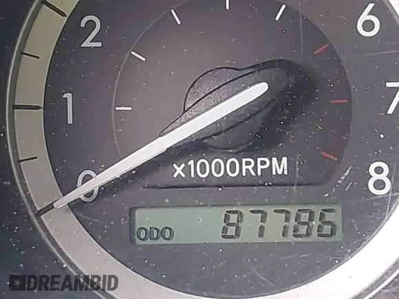 2005 Toyota Sienna LE with VIN 5TDBA23C35S044327, listed as a IAAI auction lot 43467749 with 87,786 mi miles and . Bid and sale history available at DreamBid. Image 7.