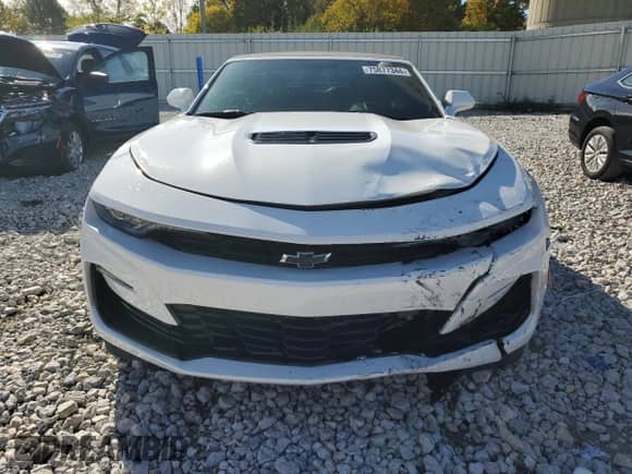 2024 Chevrolet Camaro 2SS z VIN 1G1FH3D73R0115922, wystawiony jako Copart lot #75877344 z przebiegiem 4 734 mil mil oraz Szkoda całkowita • Salvage title. Historia ofert i sprzedaży dostępna na DreamBid. Obrazek 5.
