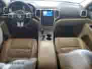 2012 Jeep Grand Cherokee Limited z VIN 1C4RJFBG1CC276028, wystawiony jako Copart lot #81590625 z przebiegiem 179 186 mil mil oraz Szkoda całkowita • Salvage title. Historia ofert i sprzedaży dostępna na DreamBid. Obrazek 8.