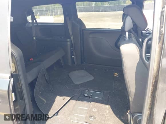 2018 Dodge Grand Caravan SE z VIN 2C4RDGBG3JR304526, wystawiony jako IAAI lot #42605129 z przebiegiem 139 660 mil mil oraz . Historia ofert i sprzedaży dostępna na DreamBid. Obrazek 8.