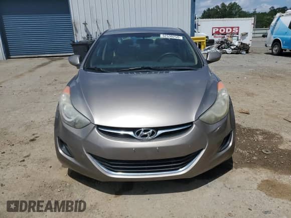 2011 Hyundai Elantra GLS z VIN 5NPDH4AE4BH014744, wystawiony jako Copart lot #52530255 z przebiegiem 99 860 mil mil oraz Szkoda całkowita • Salvage title. Historia ofert i sprzedaży dostępna na DreamBid. Obrazek 5.
