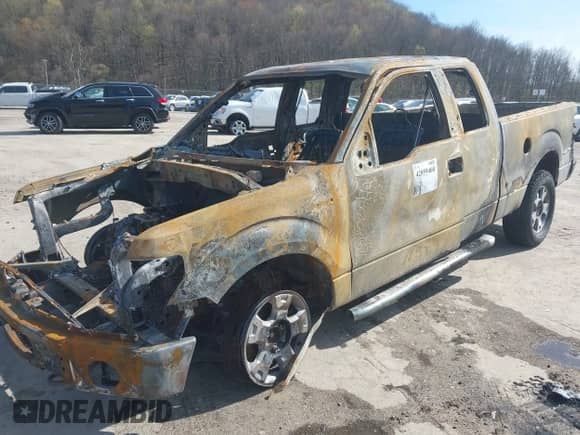 2010 Ford F-150 XL с VIN 1FTEX1E86AFC28427, выставлен на аукционе IAAI как лот 42059460 с пробегом Не указан миль и . История ставок и продаж доступна на DreamBid. Изображение 2.