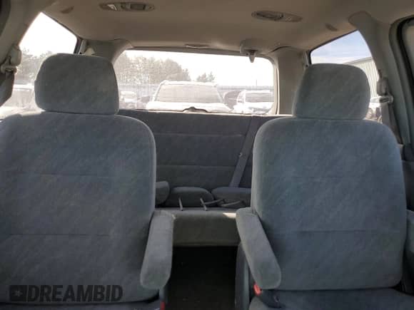 2000 Honda Odyssey EX с VIN 2HKRL1863YH012686, выставлен на аукционе Copart как лот 82359395 с пробегом 291 562 миль миль и Чистый • Clean title. История ставок и продаж доступна на DreamBid. Изображение 10.