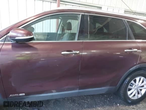 2018 Kia Sorento LX with VIN 5XYPGDA57JG338860, listed as a IAAI auction lot 43352296 with 239,757 mi miles and . Bid and sale history available at DreamBid. Image 14.