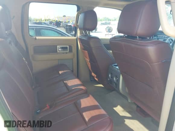 2014 Ford F-150 XL z VIN 1FTFW1ET1EKF43998, wystawiony jako IAAI lot #42526966 z przebiegiem 201 403 mil mil oraz . Historia ofert i sprzedaży dostępna na DreamBid. Obrazek 8.