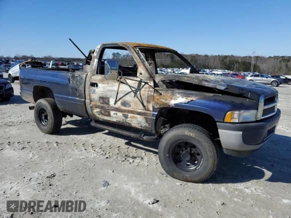 1994 Dodge 2500 с VIN 1B7KF26C9RS523846, выставлен на аукционе Copart как лот 89137995 с пробегом Не указан миль и На запчасти • Non repairable. История ставок и продаж доступна на DreamBid. Изображение 4.