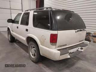 2002 Chevrolet Blazer LS с VIN 1GNDT13W02K237066, выставлен на аукционе IAAI как лот 43275570 с пробегом 149 307 миль миль и . История ставок и продаж доступна на DreamBid. Изображение 3.