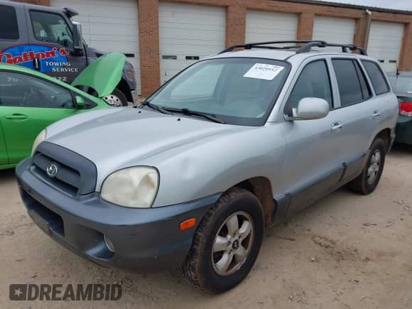 2005 Hyundai Santa Fe GLS с VIN KM8SC13E75U966113, выставлен на аукционе IAAI как лот 43020552 с пробегом 234 669 миль миль и . История ставок и продаж доступна на DreamBid. Изображение 17.