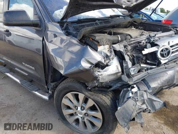 2017 Toyota Tundra SR5 with VIN 5TFEM5F19HX117313, listed as a IAAI auction lot 43256486 with 96,494 mi miles and . Bid and sale history available at DreamBid. Image 6.