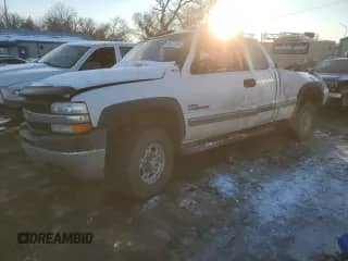 2002 Chevrolet Silverado 2500HD LS z VIN 1GCHK29192E175664, wystawiony jako Copart lot #88325095 z przebiegiem Nie podano mil oraz Szkoda całkowita • Salvage title. Historia ofert i sprzedaży dostępna na DreamBid. Obrazek 1.