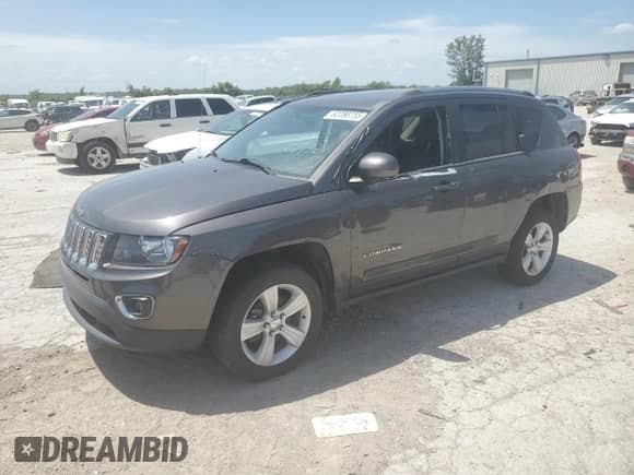 2015 Jeep Compass High Altitude with VIN 1C4NJCEA6FD171682, listed as a Copart auction lot 62288755 with 125,044 mi miles and Clean title. Bid and sale history available at DreamBid. Image 1.