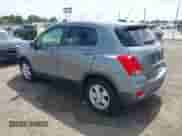 2020 Chevrolet Trax LS z VIN 3GNCJKSB3LL211700, wystawiony jako IAAI lot #42544554 z przebiegiem 71 663 mil mil oraz . Historia ofert i sprzedaży dostępna na DreamBid. Obrazek 3.