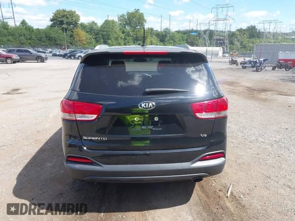 2017 Kia Sorento LX with VIN 5XYPG4A59HG213353, listed as a IAAI auction lot 43103879 with 124,747 mi miles and . Bid and sale history available at DreamBid. Image 16.