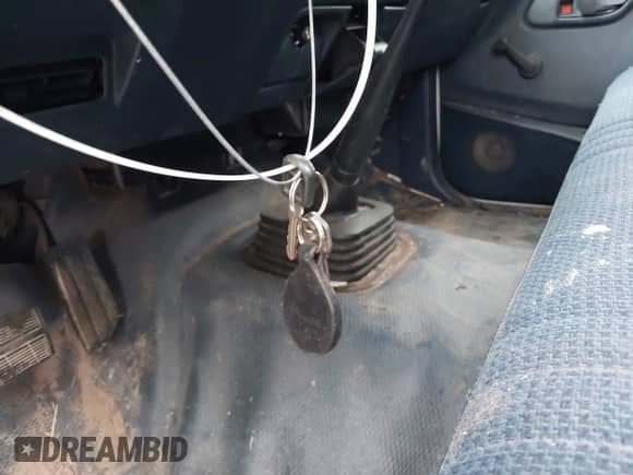 1997 Chevrolet Silverado 2500 with VIN 1GCGC24R1VZ174933, listed as a IAAI auction lot 42198722 with 231,645 mi miles and . Bid and sale history available at DreamBid. Image 11.