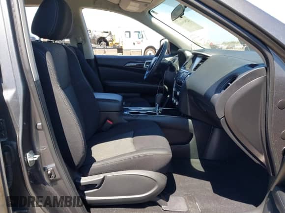 2019 Nissan Pathfinder S with VIN 5N1DR2MN2KC607846, listed as a IAAI auction lot 42949462 with 84,260 mi miles and . Bid and sale history available at DreamBid. Image 5.