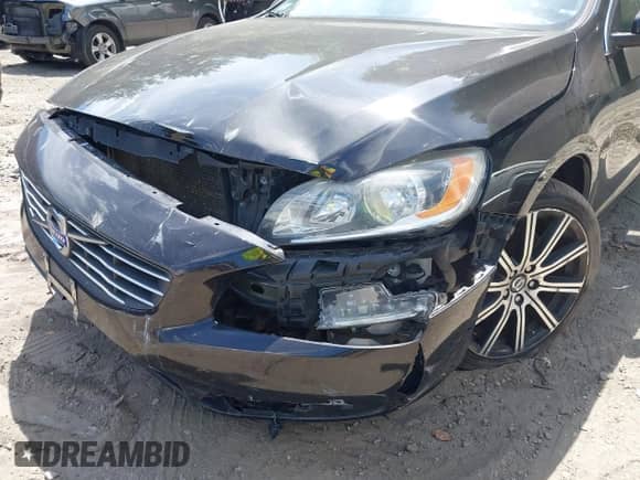 2015 Volvo S60 T6 Drive-E with VIN YV149MFK5F1353399, listed as a IAAI auction lot 42747756 with 163,052 mi miles and . Bid and sale history available at DreamBid. Image 6.