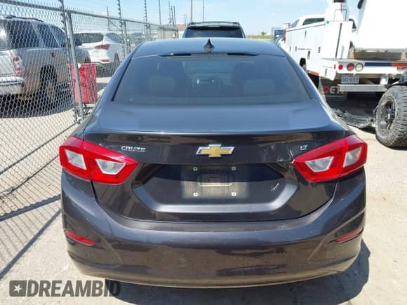 2017 Chevrolet Cruze LT с VIN 1G1BE5SM5H7195810, выставлен на аукционе IAAI как лот 43150027 с пробегом 50 542 миль миль и . История ставок и продаж доступна на DreamBid. Изображение 16.