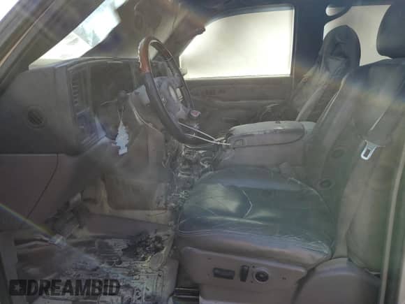 2004 Cadillac Escalade with VIN 1GYEC63T14R293375, listed as a Copart auction lot 83802685 with Not provided miles and Salvage title. Bid and sale history available at DreamBid. Image 7.