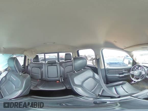 2019 Ram 1500 Laramie z VIN 1C6SRFDT4KN806409, wystawiony jako Copart lot #53093985 z przebiegiem 119 184 mil mil oraz Szkoda całkowita • Salvage title. Historia ofert i sprzedaży dostępna na DreamBid. Obrazek 13.