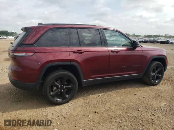2024 Jeep Grand Cherokee Altitude X with VIN 1C4RJHAGXRC260206, listed as a Copart auction lot 65771605 with 11,115 mi miles and Salvage title. Bid and sale history available at DreamBid. Image 3.