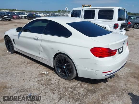 2015 BMW 4 Series 428i с VIN WBA3N3C52FK233864, выставлен на аукционе IAAI как лот 43268011 с пробегом 95 724 миль миль и . История ставок и продаж доступна на DreamBid. Изображение 3.