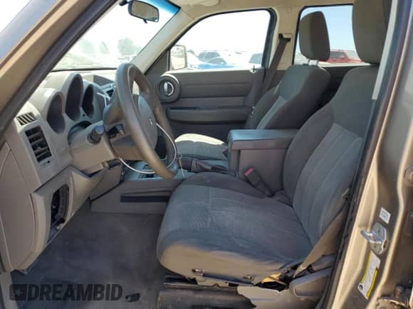 2007 Dodge Nitro SXT with VIN 1D8GU28K27W569171, listed as a Copart auction lot 65014475 with 190,129 mi miles and Clean title. Bid and sale history available at DreamBid. Image 7.