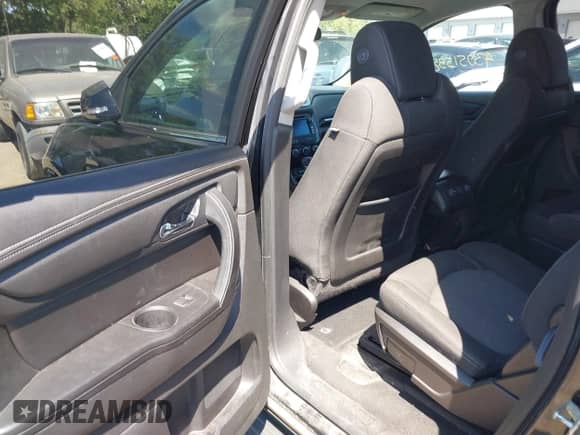 2017 Chevrolet Traverse LT с VIN 1GNKRGKD8HJ315021, выставлен на аукционе IAAI как лот 43051538 с пробегом 156 149 миль миль и . История ставок и продаж доступна на DreamBid. Изображение 8.
