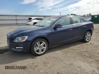 2015 Volvo S60 T5 Platinum с VIN YV1612TMXF2360756, выставлен на аукционе Copart как лот 47140365 с пробегом 147 280 миль миль и Чистый • Clean title. История ставок и продаж доступна на DreamBid. Изображение 1.