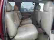 2004 Chevrolet Suburban Z71 с VIN 3GNFK16Z04G300615, выставлен на аукционе Copart как лот 47085264 с пробегом 278 752 миль миль и Списание • Salvage title. История ставок и продаж доступна на DreamBid. Изображение 11.