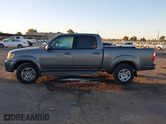 2004 Toyota Tundra Limited с VIN 5TBDT48114S438633, выставлен на аукционе IAAI как лот 43485878 с пробегом 245 296 миль миль и . История ставок и продаж доступна на DreamBid. Изображение 14.