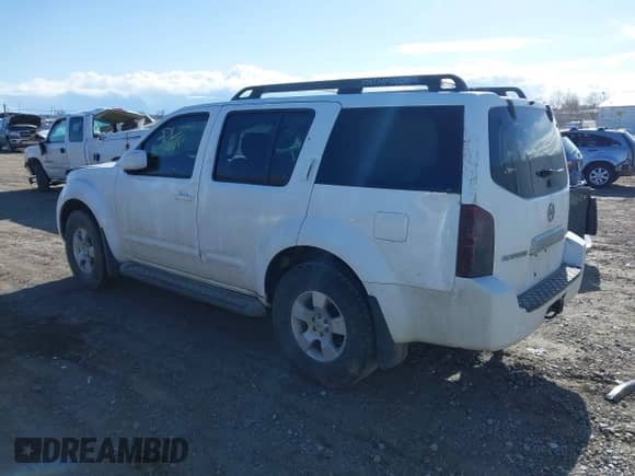2007 Nissan Pathfinder SE with VIN 5N1AR18W17C612740, listed as a IAAI auction lot 41969654 with 190,450 mi miles and . Bid and sale history available at DreamBid. Image 3.